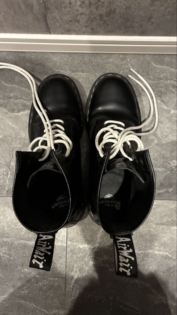 ドクターマーチン8ホール ブーツ ホワイトステッチ　UK8