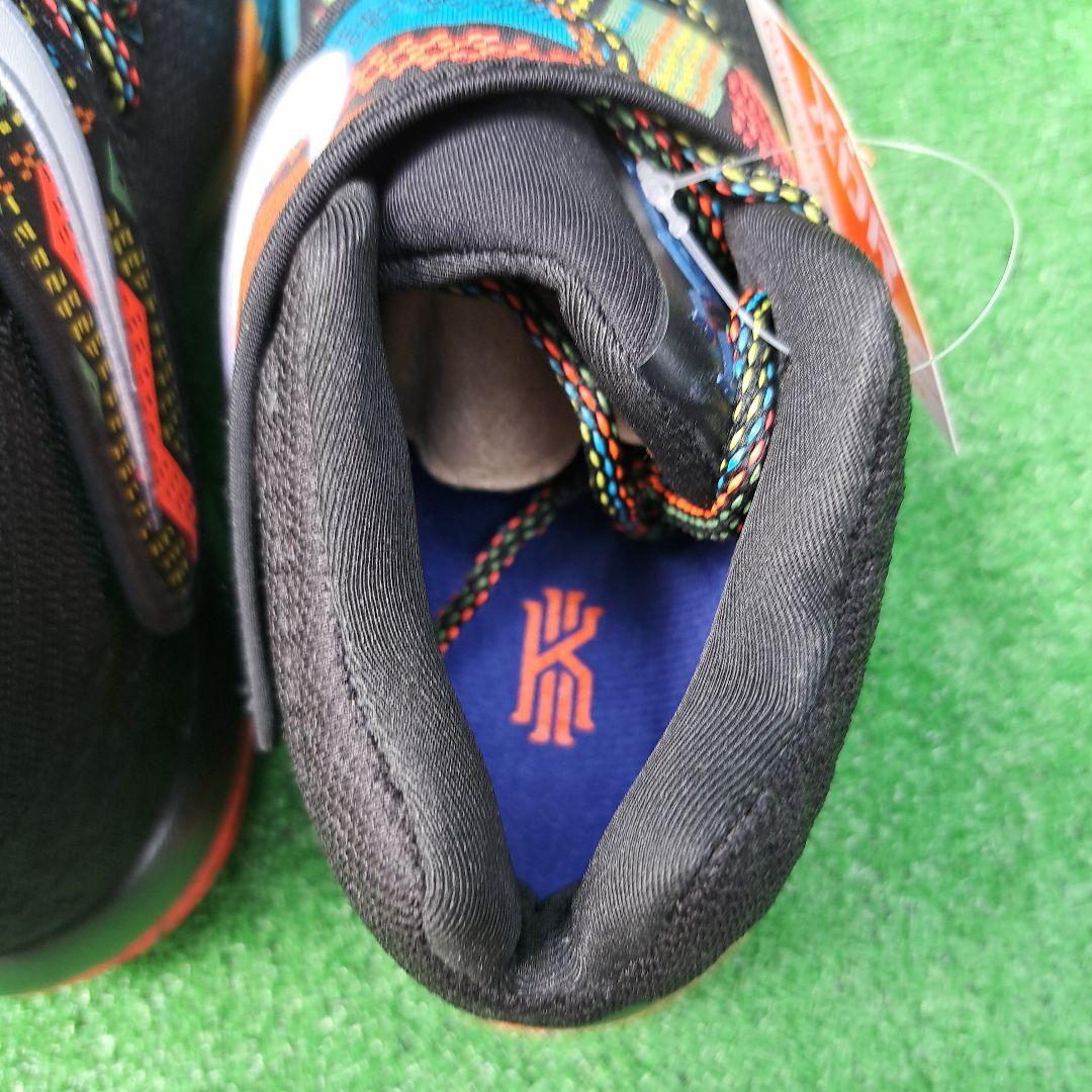 Nike Kyrie バスケットボールシューズ