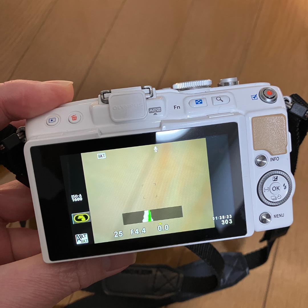 【中古】OLYMPUS PEN Lite E-PL5 ホワイト