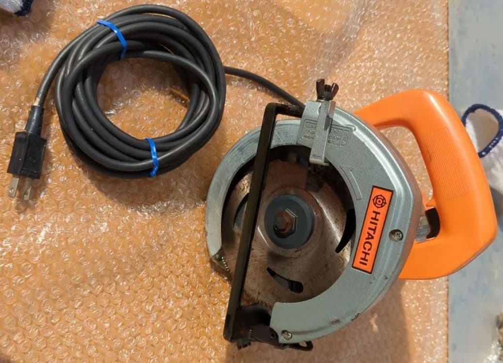 HITACHI 丸のこ 160mm 日立工機 ＦＫ−６Ａ マキタ日立兼用替刃付き