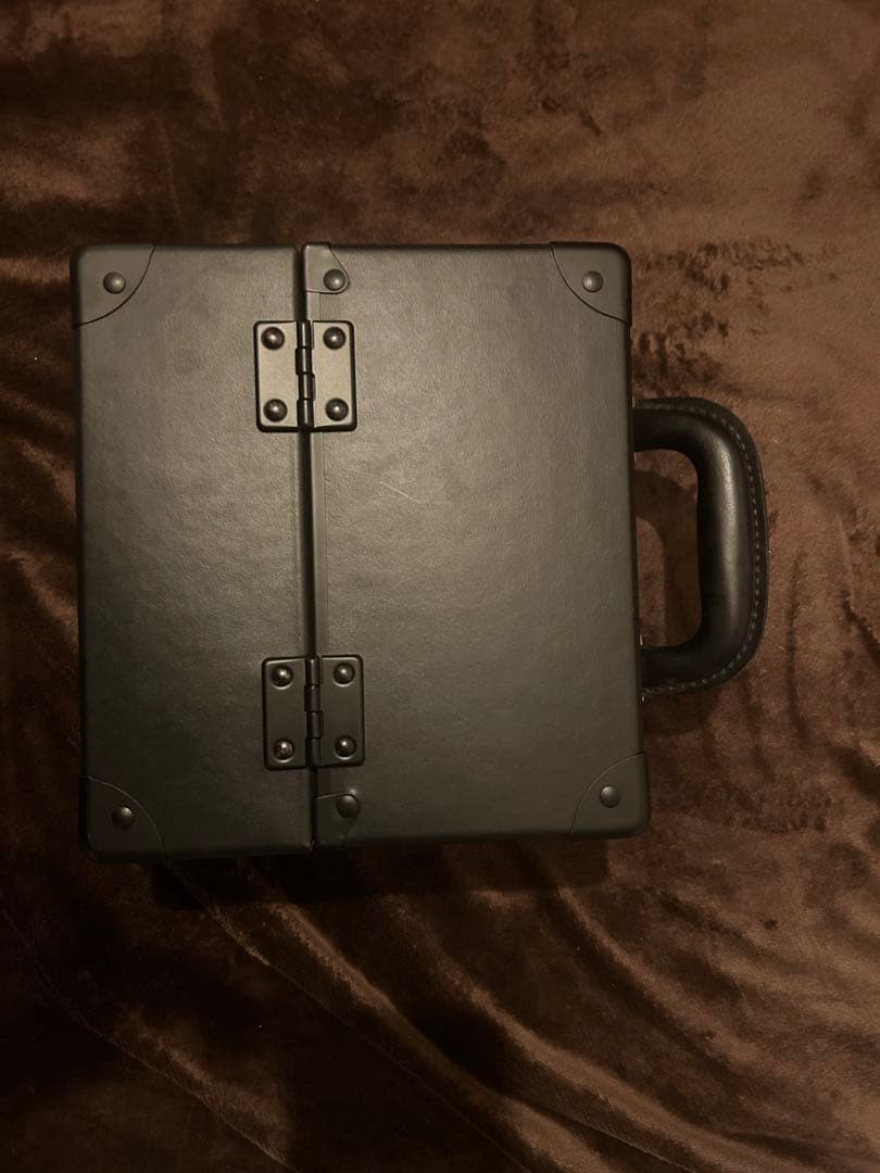 shu uemura ピカチュウ プレミアム メイクアップ ボックス