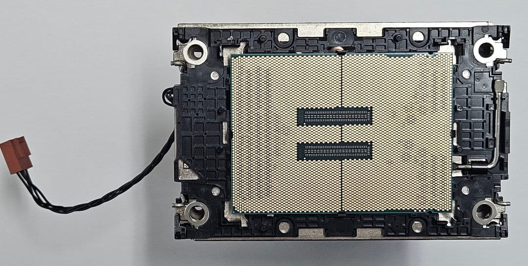 インテル製Xeon W5-2445 CPU