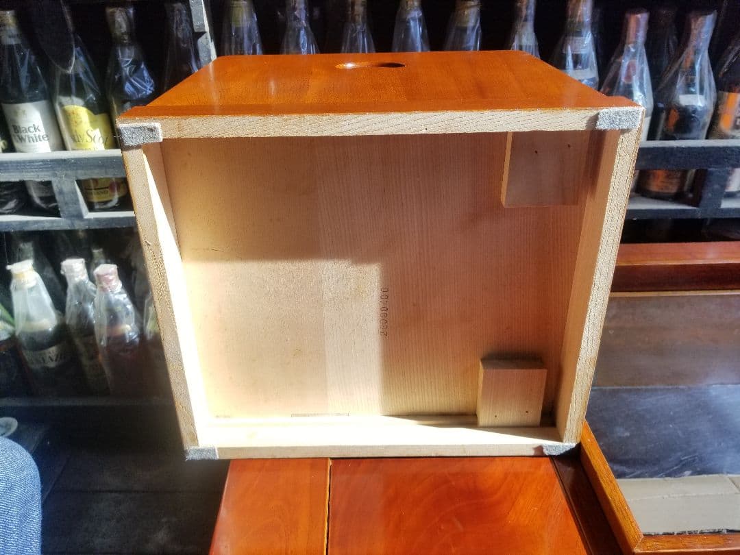 指物　細工　欅　瘤杢　組木　小引出し　鏡台　ミニ　チェスト　小物入れ　花台