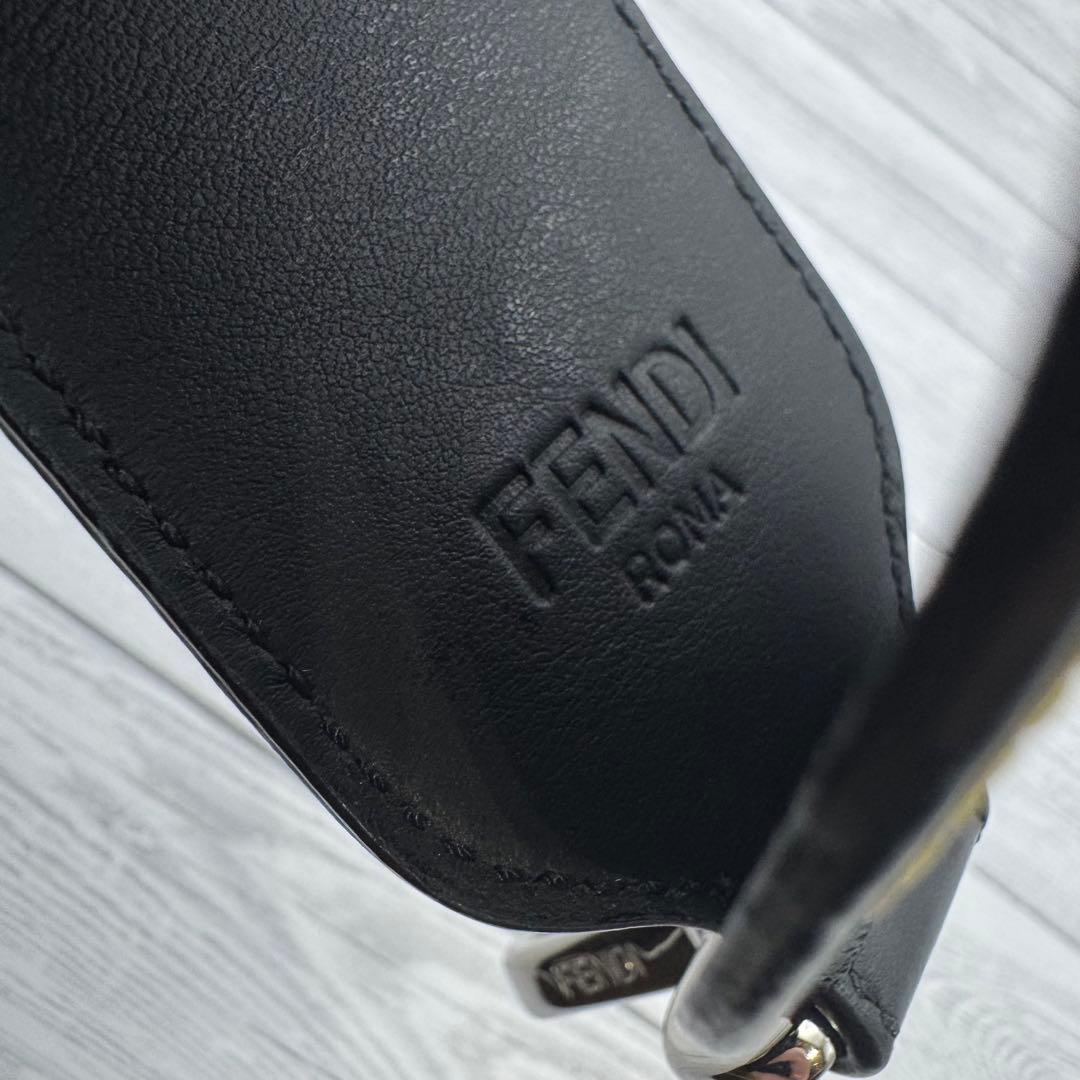 【激レア・極美品】FENDI　バグズアイ　モンスター　キーチェーン　キーホルダー