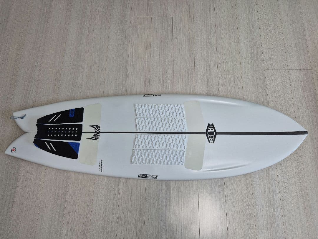 送料無料(条件あり)西濃運輸支店止め　美品　PLACEBO プレセボRNFレトロ