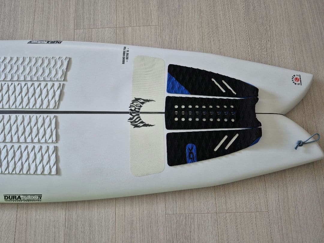 送料無料(条件あり)西濃運輸支店止め　美品　PLACEBO プレセボRNFレトロ