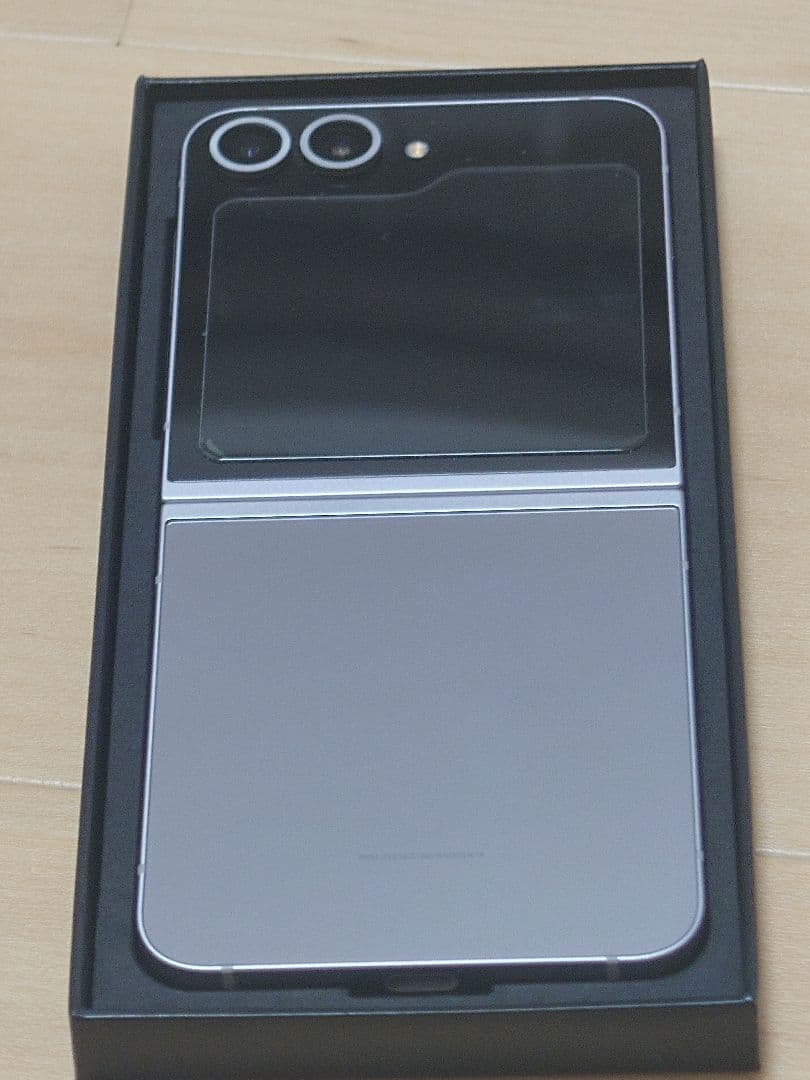 Galaxy Z Flip6 512GB シルバーシャドウ