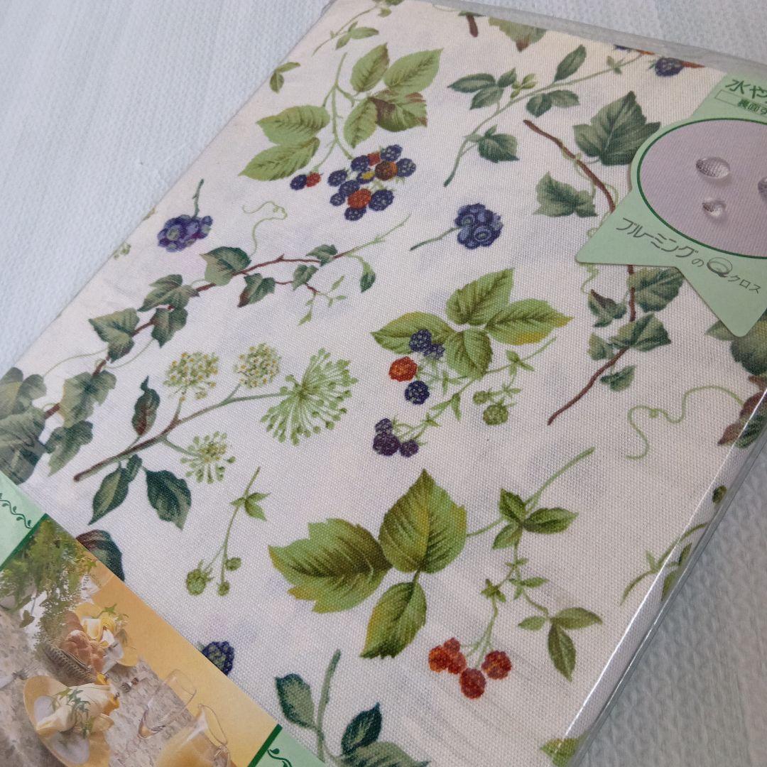 新品　ブランド　ブルーミング　テーブルカバー　テーブルクロス　苺　花柄　防汚