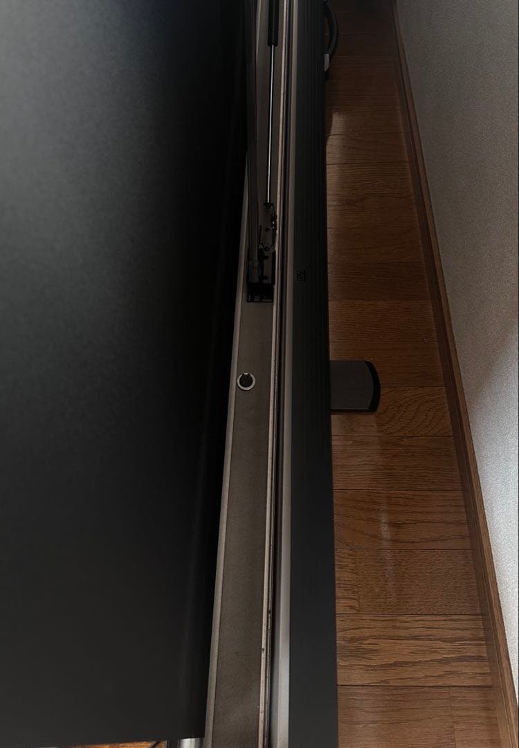 投影スクリーン