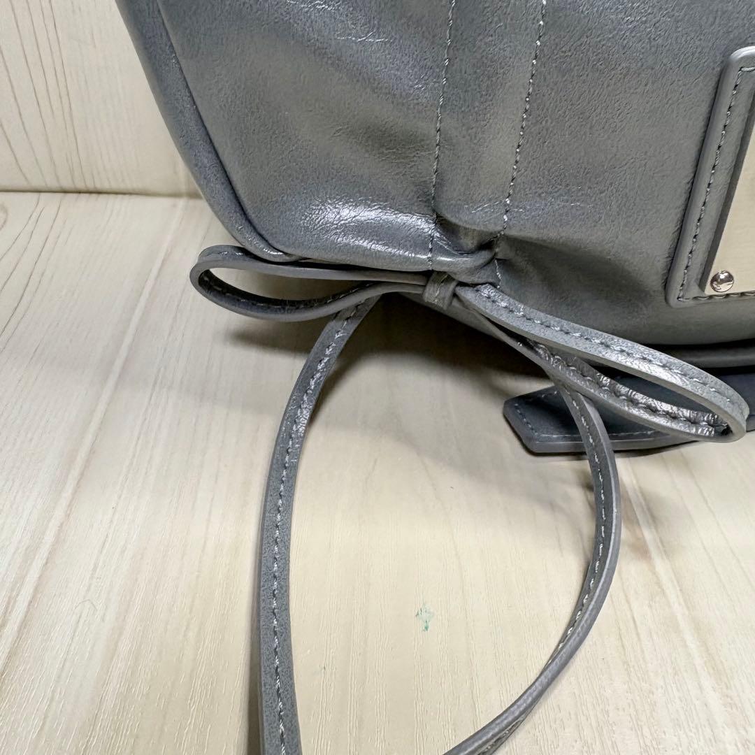 Matin Kim スモークブルー ショルダーバッグ