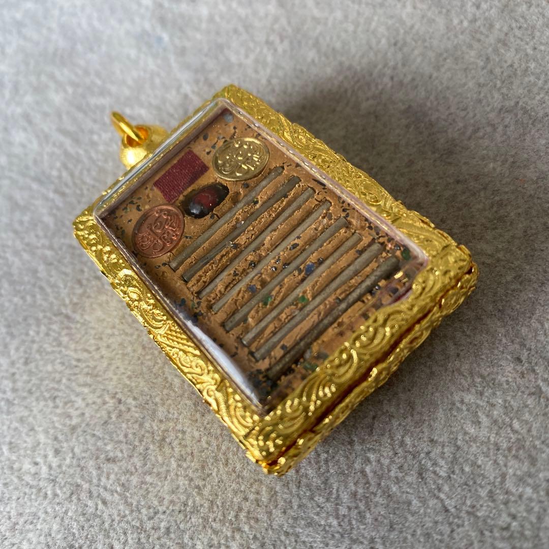 プラクルアン 猫のミルク ヌードーノムメーウ 超レア 愛 恋愛 御守り