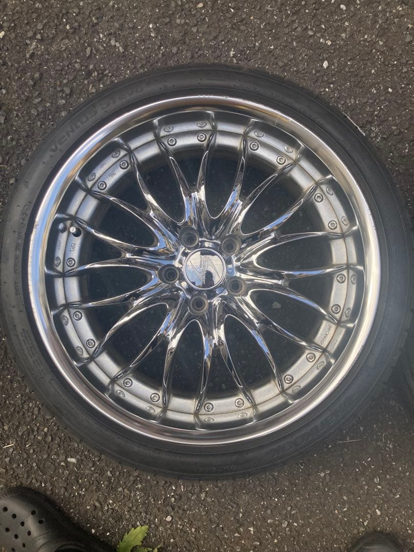 ワーク　シーカー19インチ　タイヤバリ山