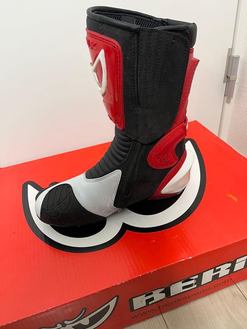 BERIK バイク用ブーツ 黒/赤/白