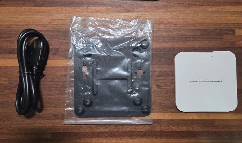 GEEKOM GT13Pro i7-13620H/メモリ32GB/SSD1TB