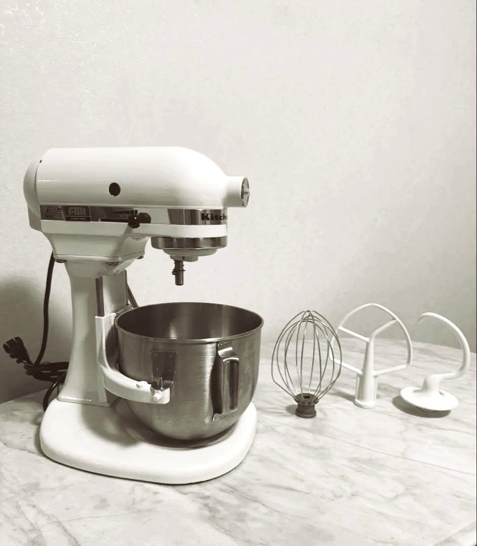 ほぼ未使用大セール美品　KitchenAid スタンドミキサー　KSM5