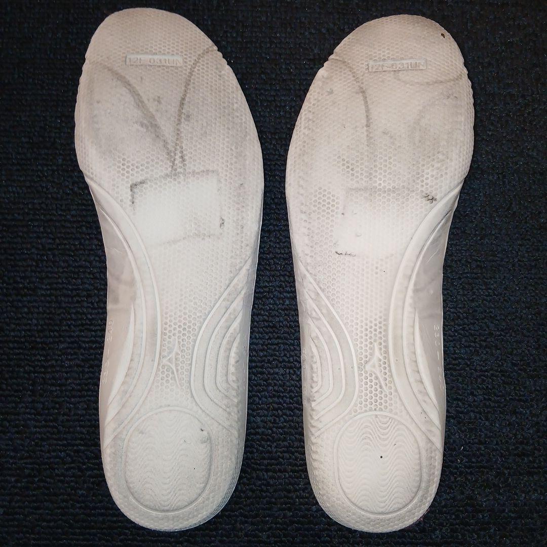 美品ミズノモレリアMIZUNOMORELIA フットサルシューズ 23.5cm