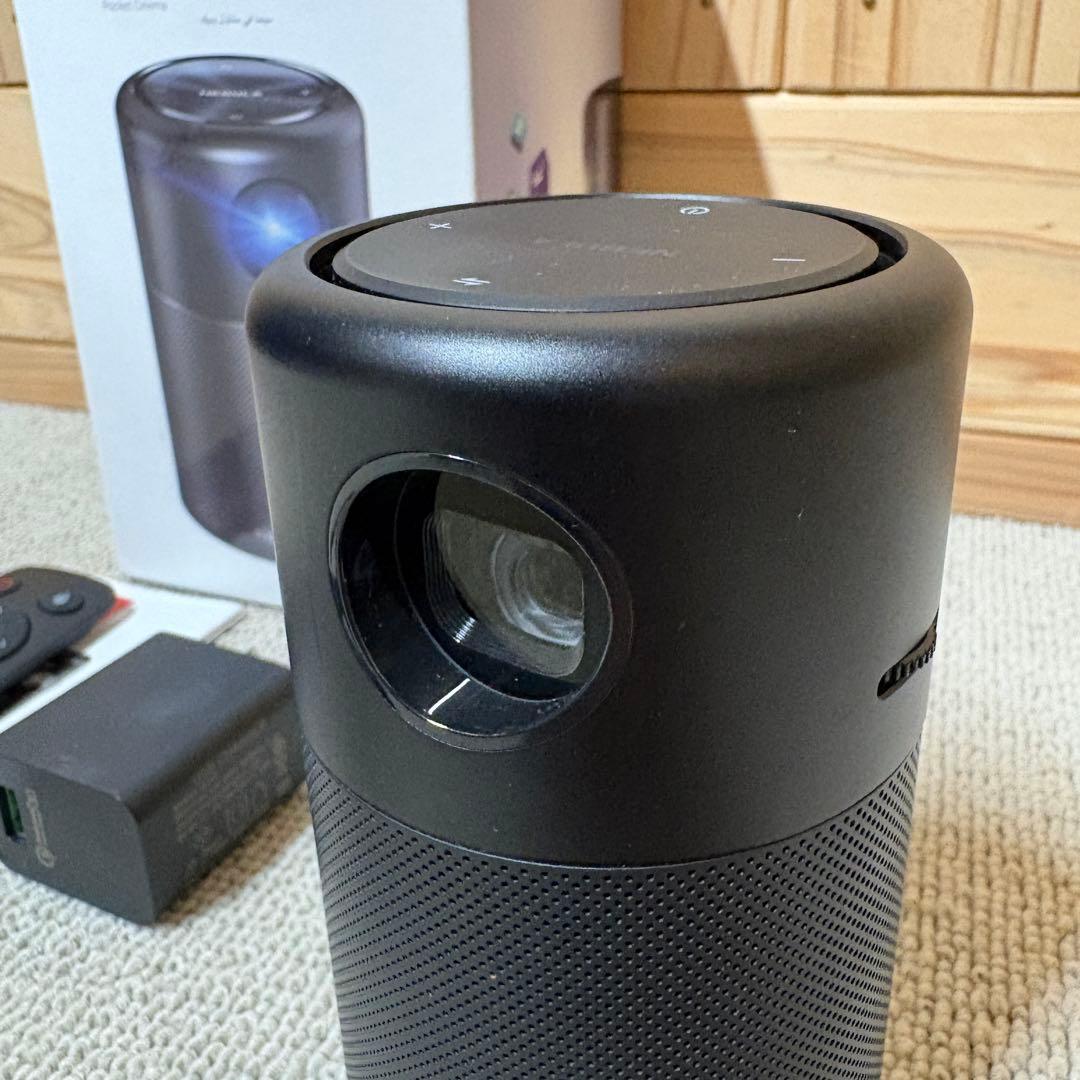 Anker Nebula Capsule 小型プロジェクター