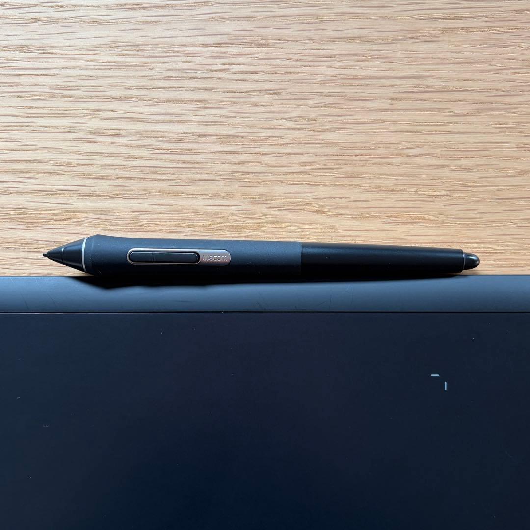 wacom Intuos Pro Medium ペンタブレット PTH-660