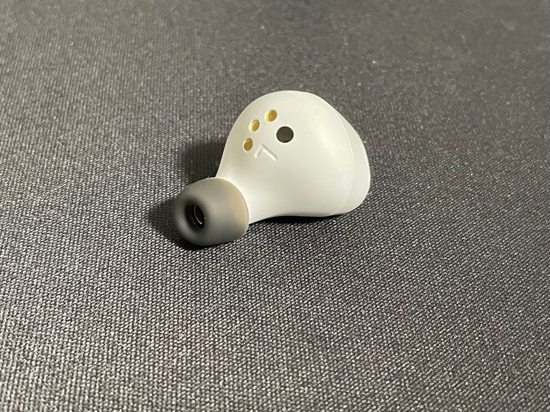 イヤホン SteelSeries Arctis GameBuds white