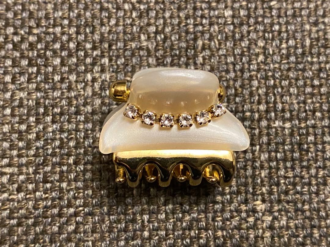 【かすみ草】アッカ　ヘアクリップ