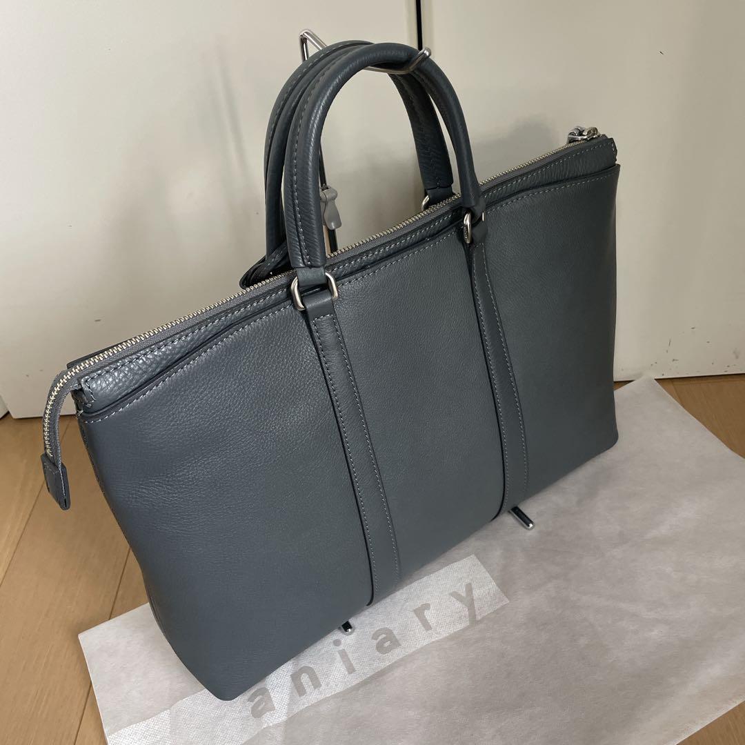 アニアリ　aniary シンプルブリーフケース　07-01005 新品　グレー