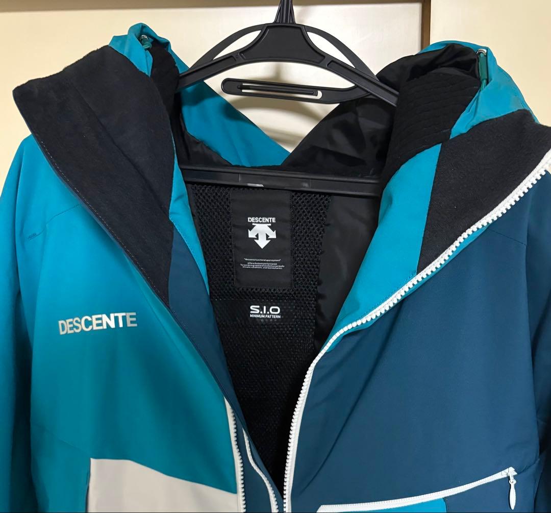 【XO, 上下】DESCENTE S.I.O 水色（スキーウェア）