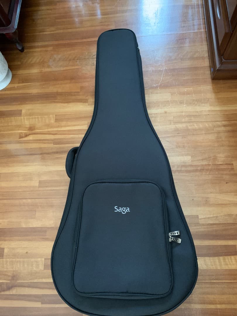 Saga アコースティックギター カッタウェイ　オール単板