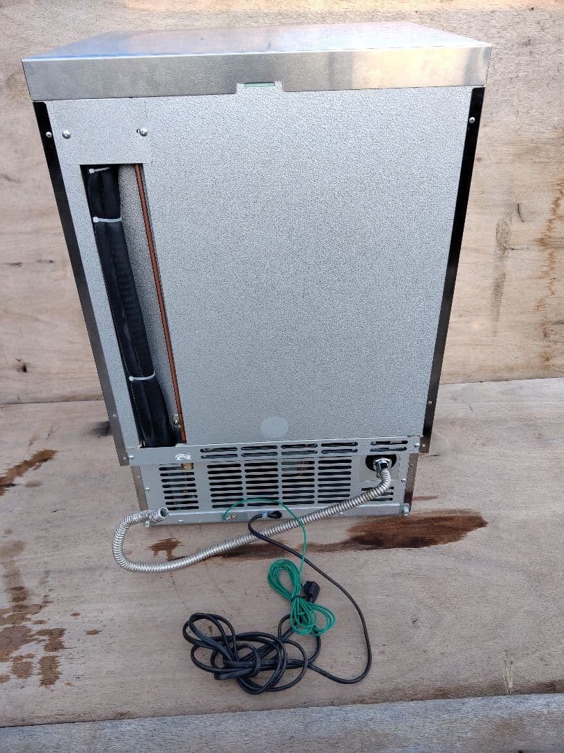 ダイワ 2024年製製氷機 キューブアイスDRI-35LMF 製氷35kgタイプ