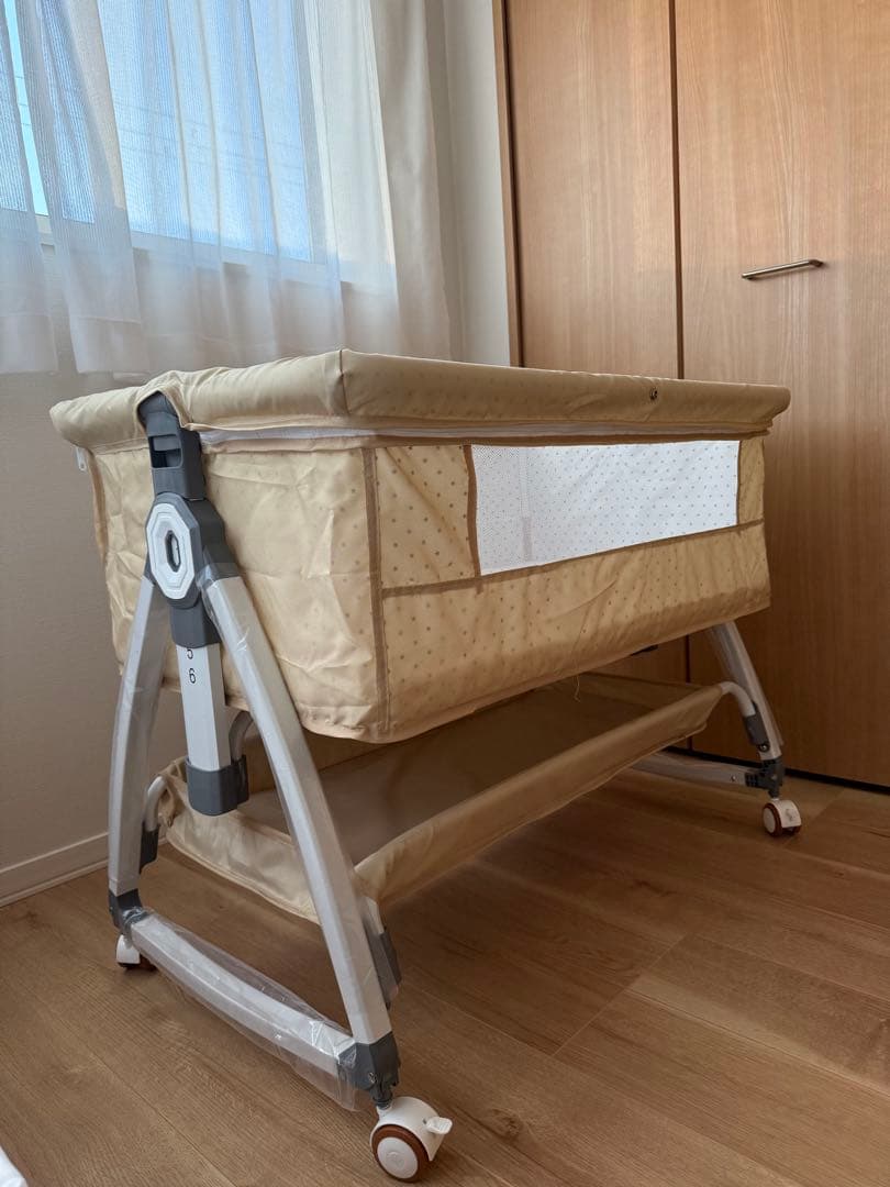 ベビーベッド 折りたたみ式 ベージュ