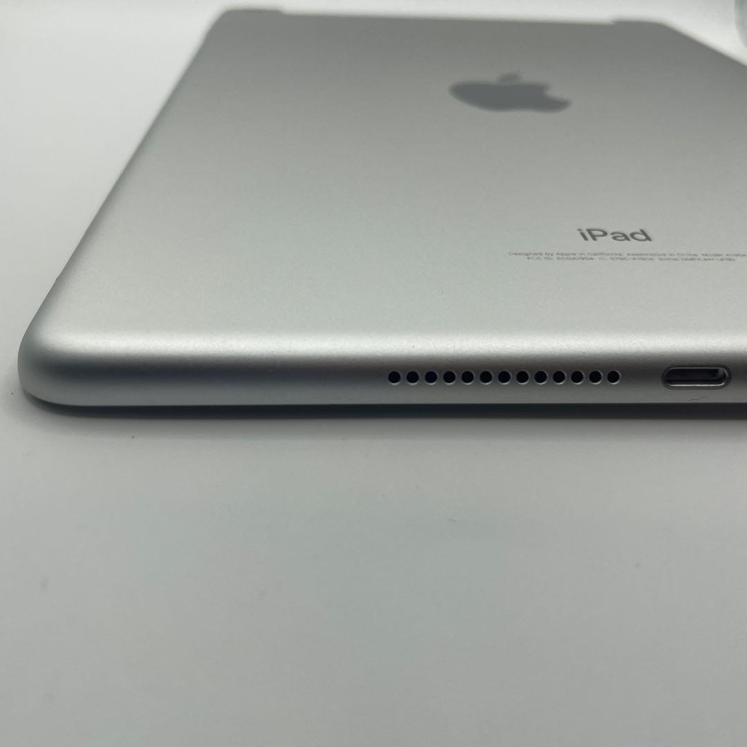 Apple iPad第６世代Wi-Fi + Cellular 32GB シルバー