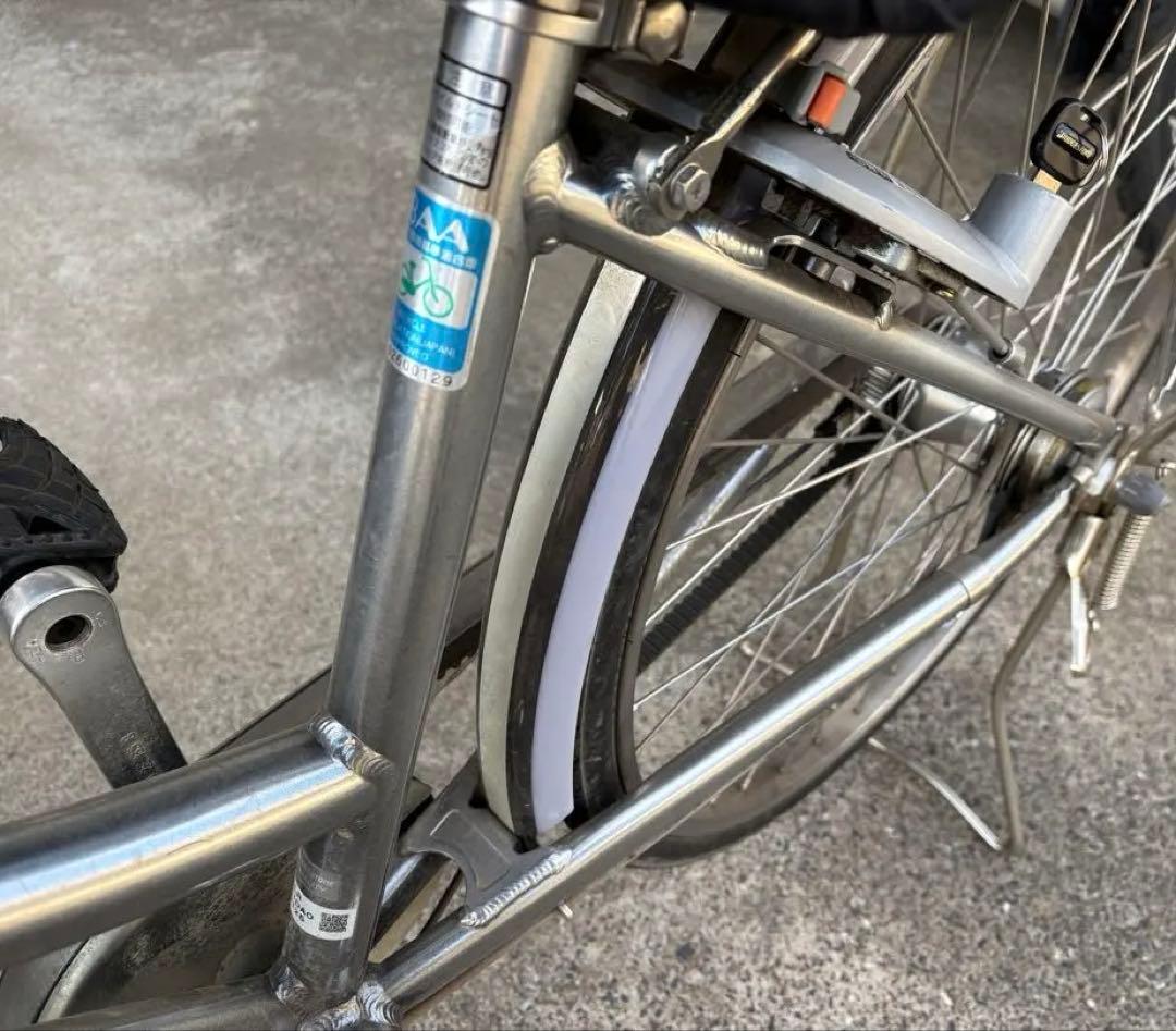 定価約11万 通勤通学向け自転車 ブリヂストンアルベルトロイヤル(付属品約1万)