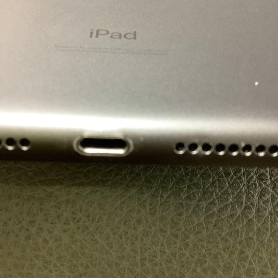iPad 7世代32G wifi Gray バッテリー100%