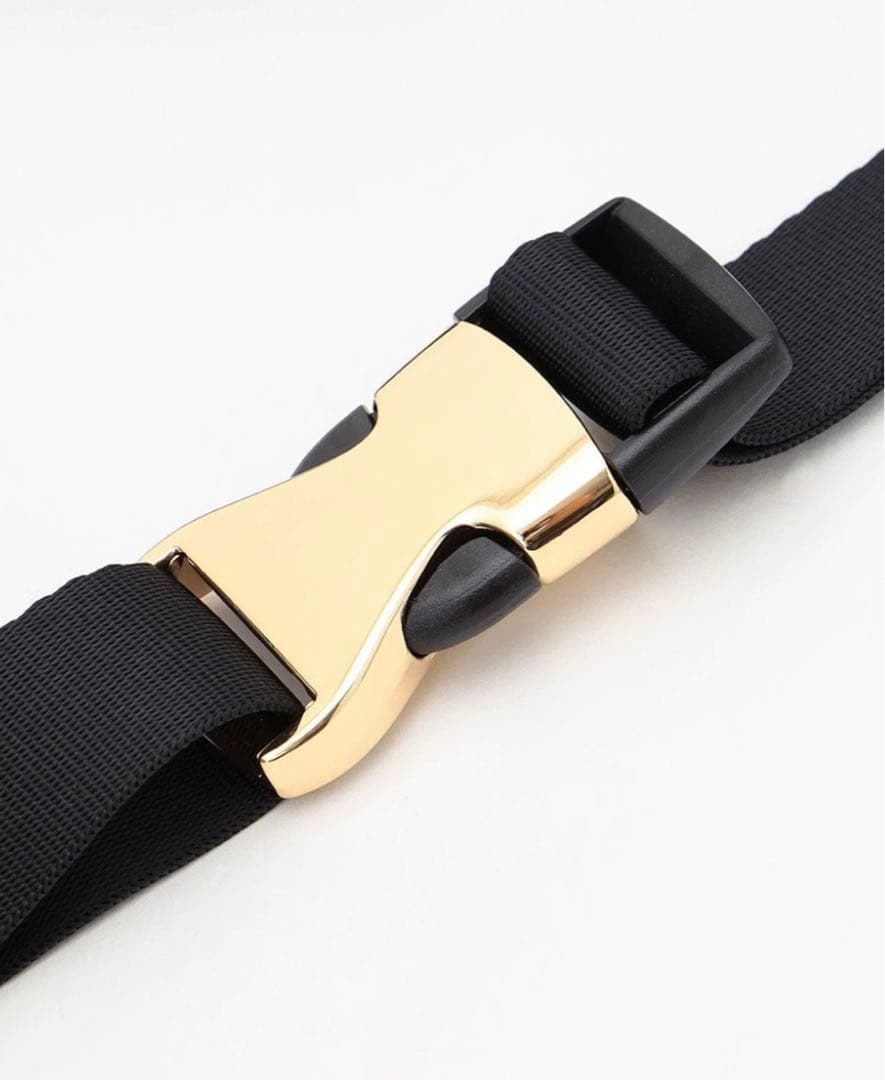 セール　トッカ　tocca リボン ウエストポーチ　　 ボディーバッグ