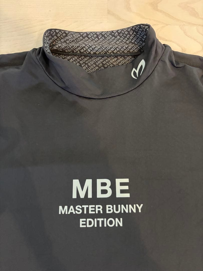 MASTER BUNNY EDITION 25年8月発売 半袖ハイネック