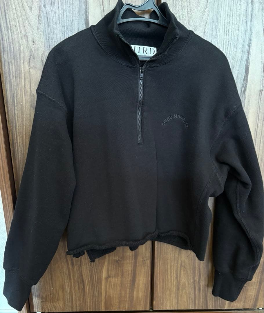 新品未使用　サードマガジン　ハーフジップ　ロゴスウェット