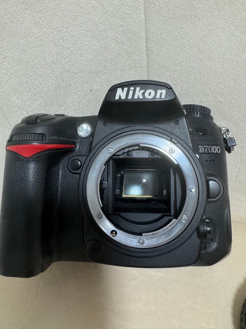 Nikon D7000 デジタル一眼レフ
