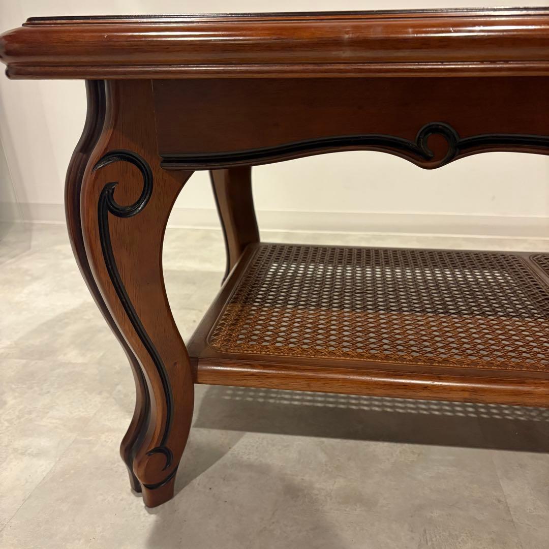 カリモク コロニアル センターテーブル 棚付き ラタン張り ローテーブル