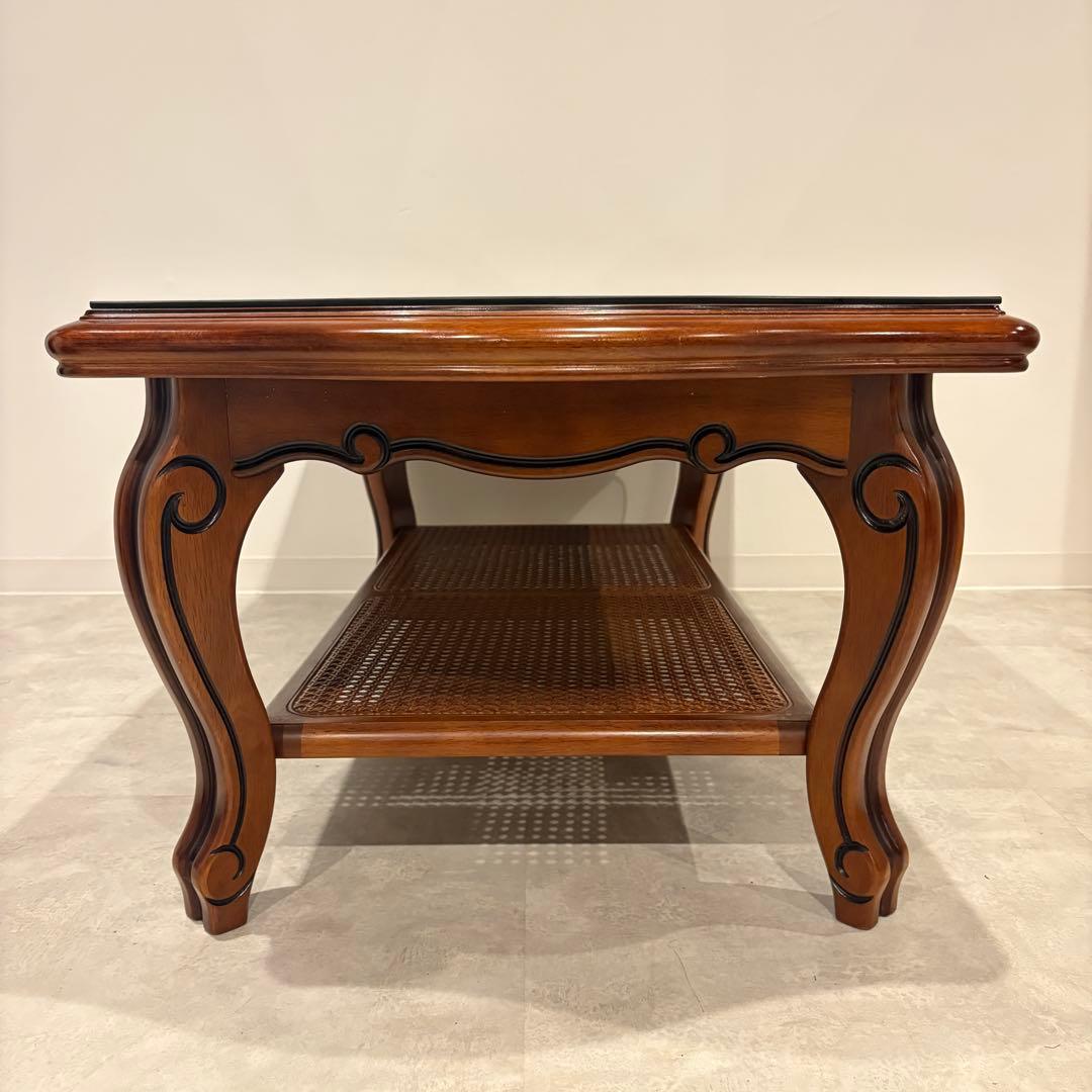 カリモク コロニアル センターテーブル 棚付き ラタン張り ローテーブル