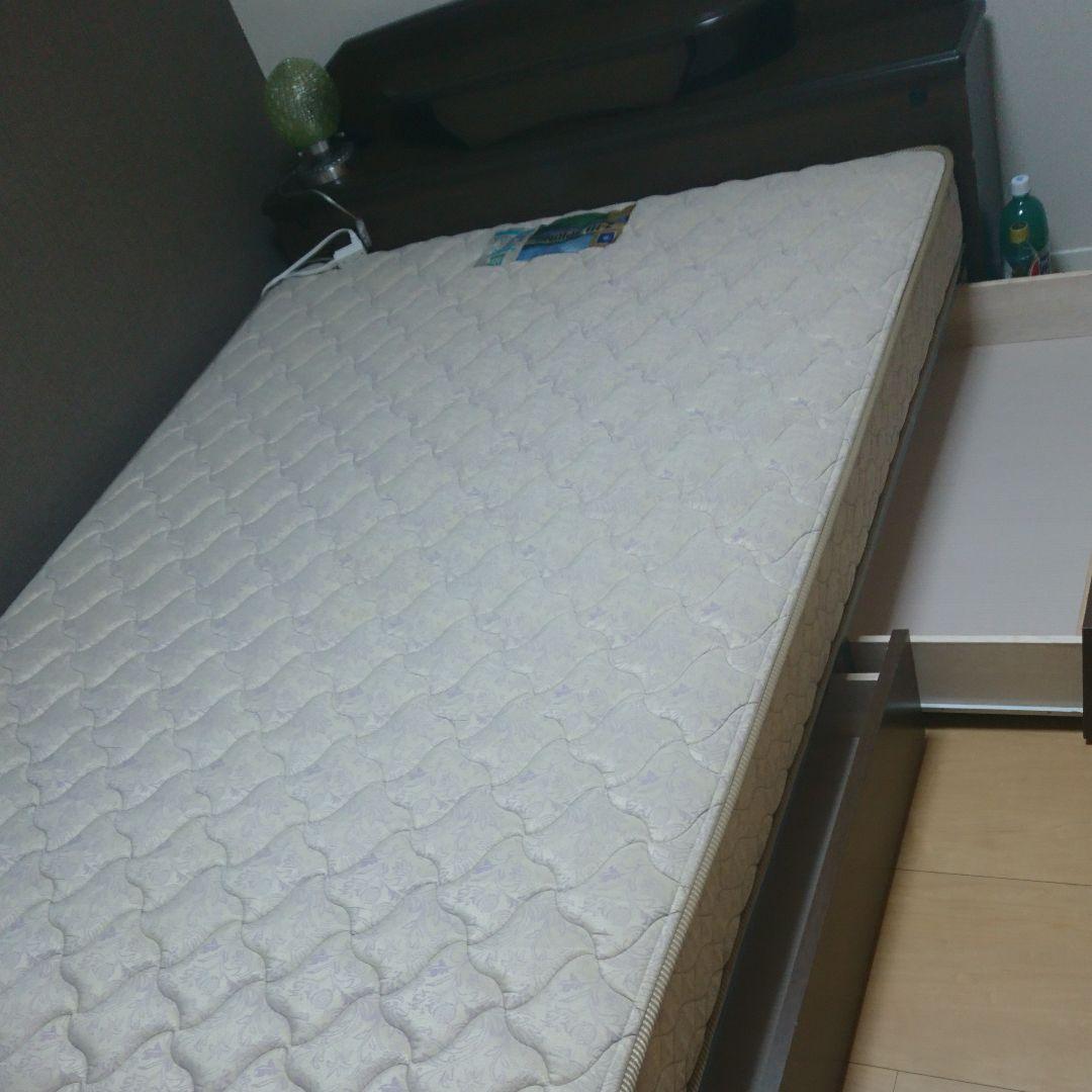 ニトリ　ダブルベッド　フランスベッド