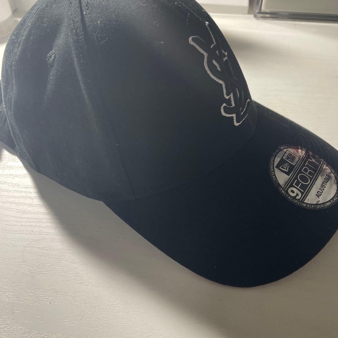 Totoroヒョンジン着用YSLロゴ キャップ （一度試着のみ）