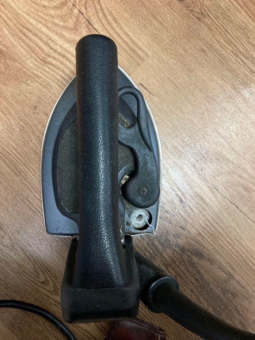 ナオモト　業務用アイロン　ジャンク品