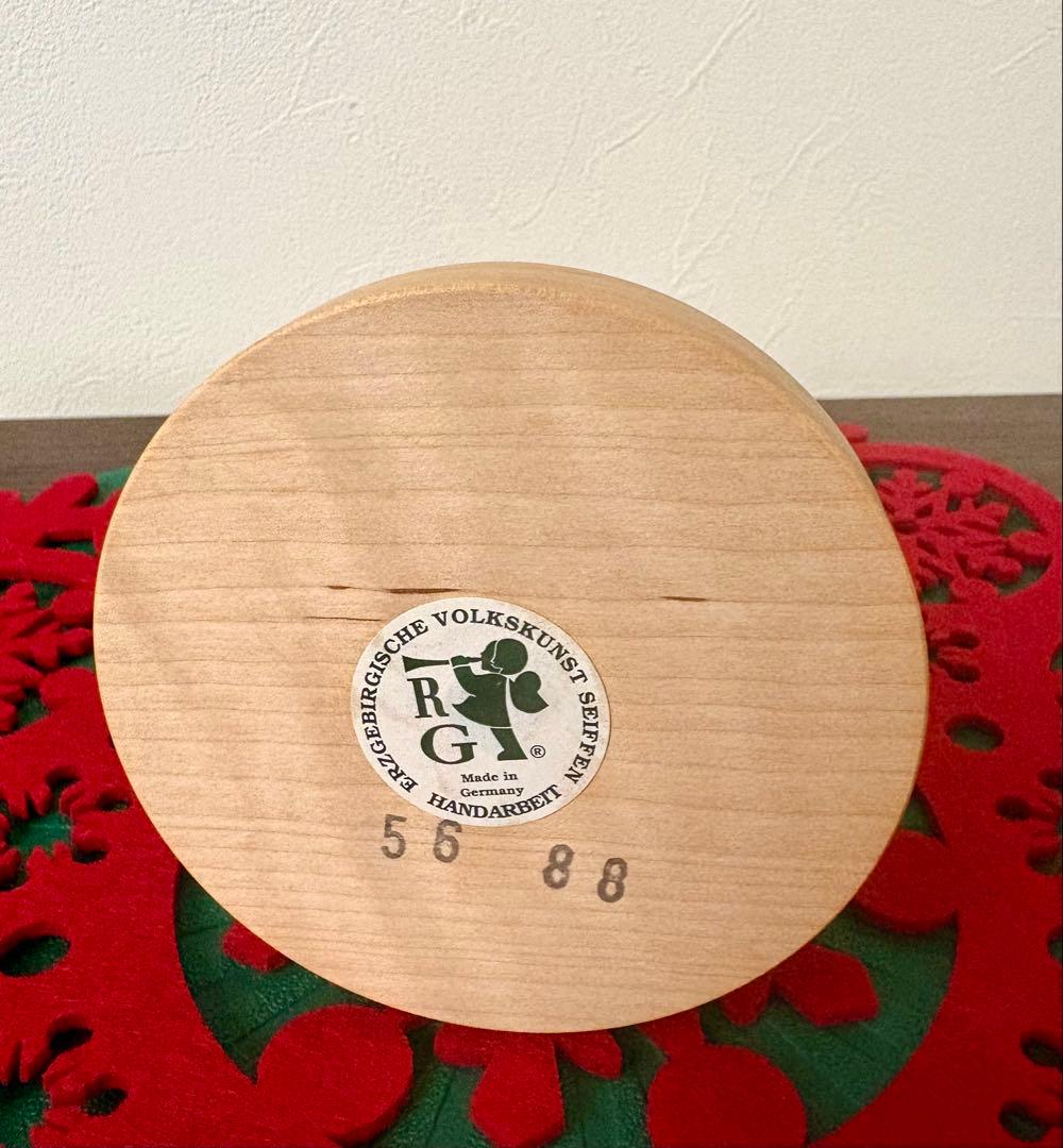 ドイツ製　木製煙出しストーブ型置物　クリスマス