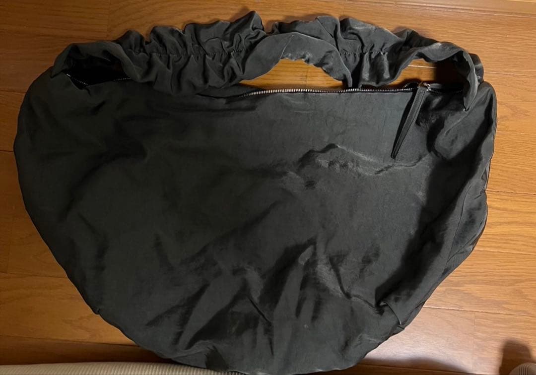 OUAT オーユーエーティー ショルダーバッグ グレー メンズ レディース