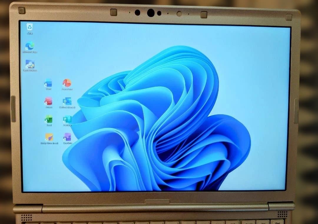 レッツノートCF-SV9／8GB／SSD・NVMe・256GB／ Office