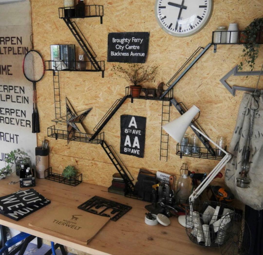 ファイヤーエスケープ FIRE ESCAPE 壁面収納　DIY