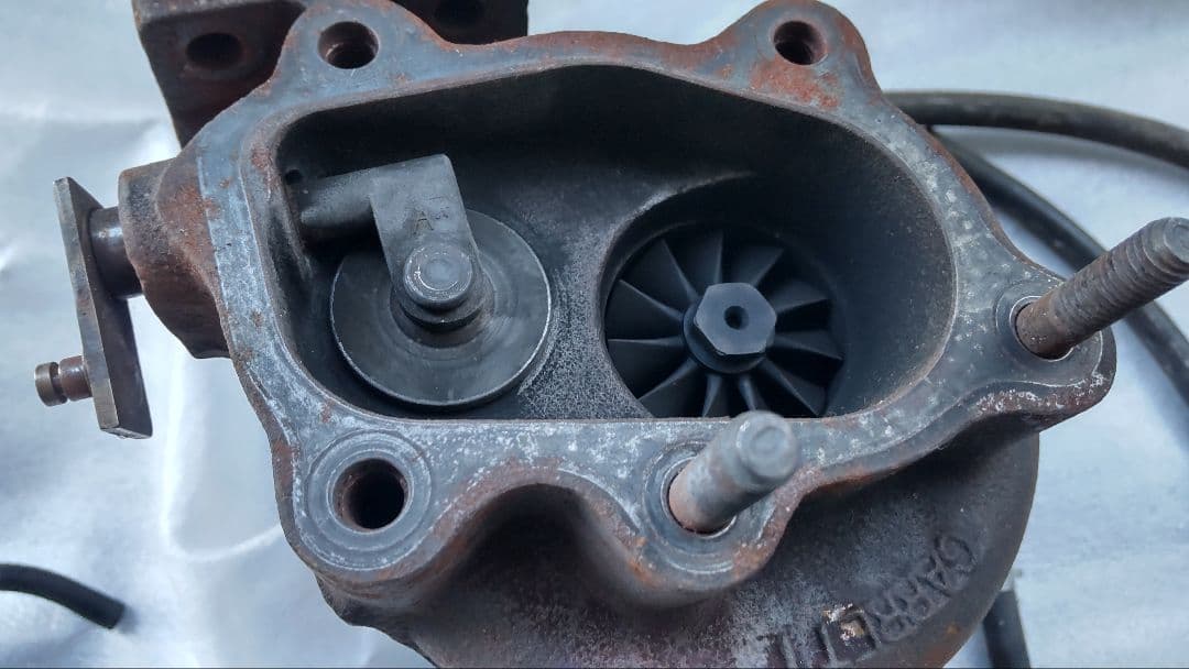 S14シルビア後期 純正タービン と 付属品