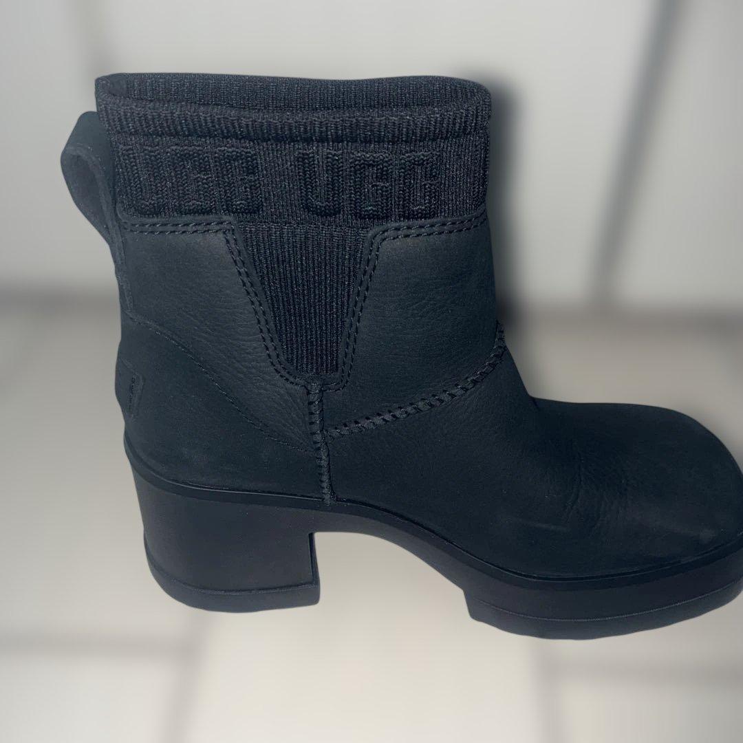 UGG Moxy Chelsra （モクシーチェルシー）24cm
