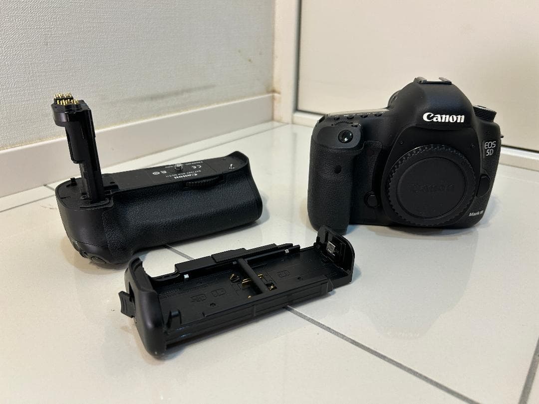 EOS 5D MarkⅢ + バッテリーグリップBGE11