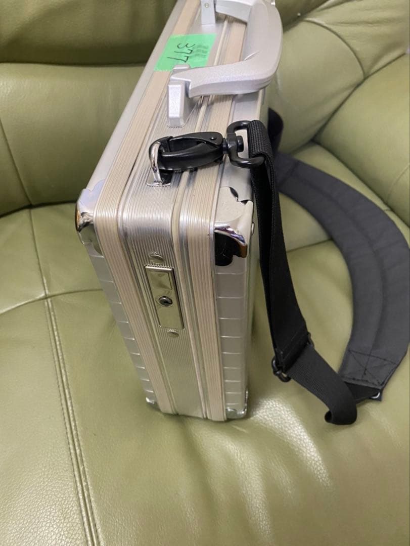 RIMOA TOPAS 2WAYアタッシュケース カラー シルバー