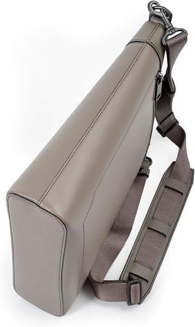 フジタカ 定価39600円 2WAY 縦型 レザーショルダーバッグ 牛革 B5